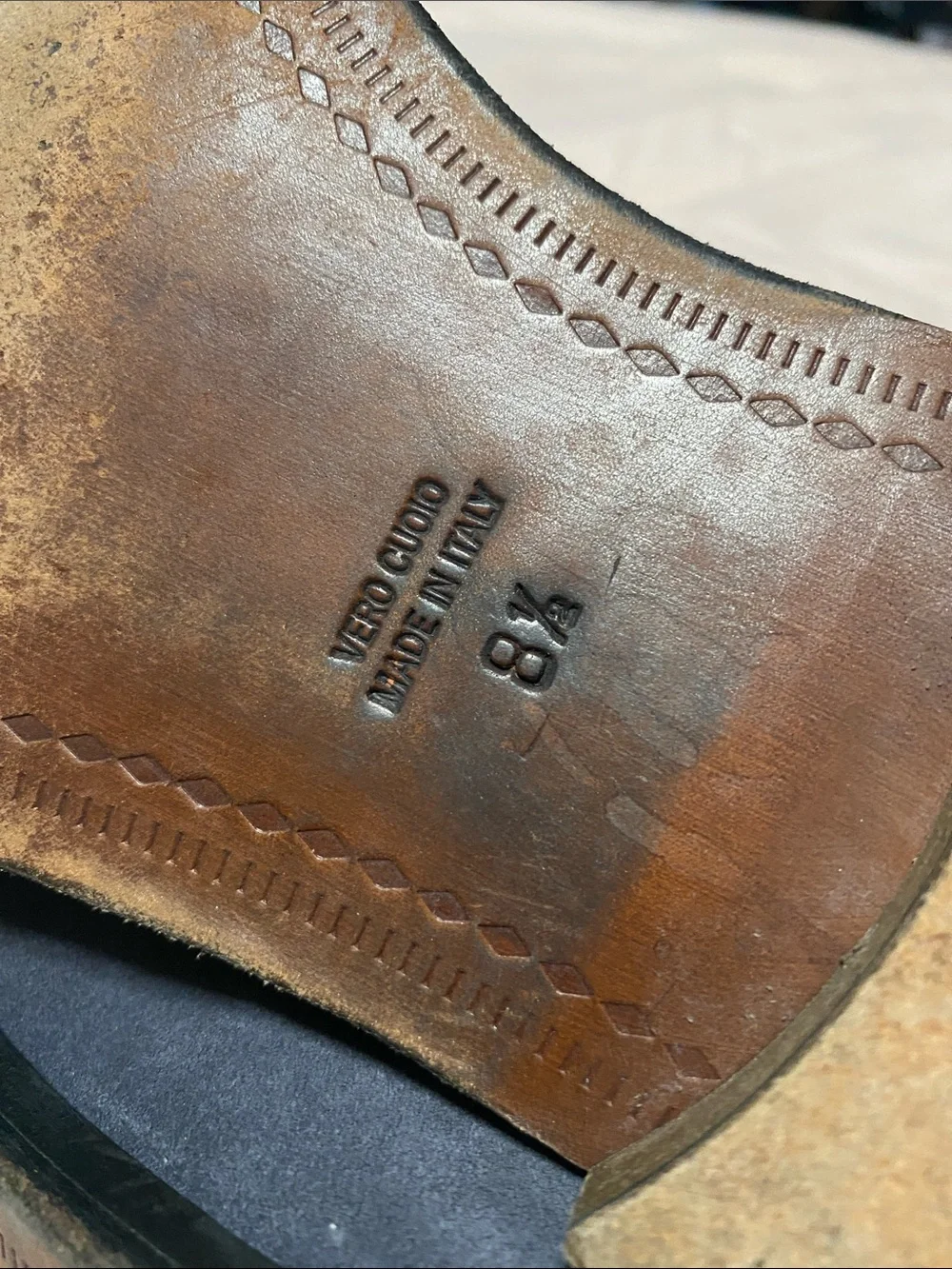 Brooks brothers CHELSEA BOOTS! Made in Italy 🇮🇹 Mens Size 8.5 beautiful! 🤩